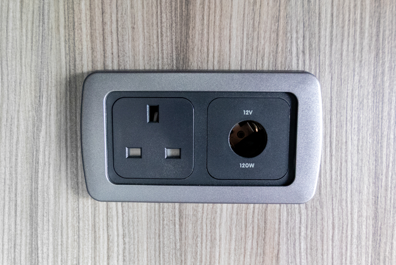 VW Transporter T5.1 140bhp SWB Sportline - Electronics