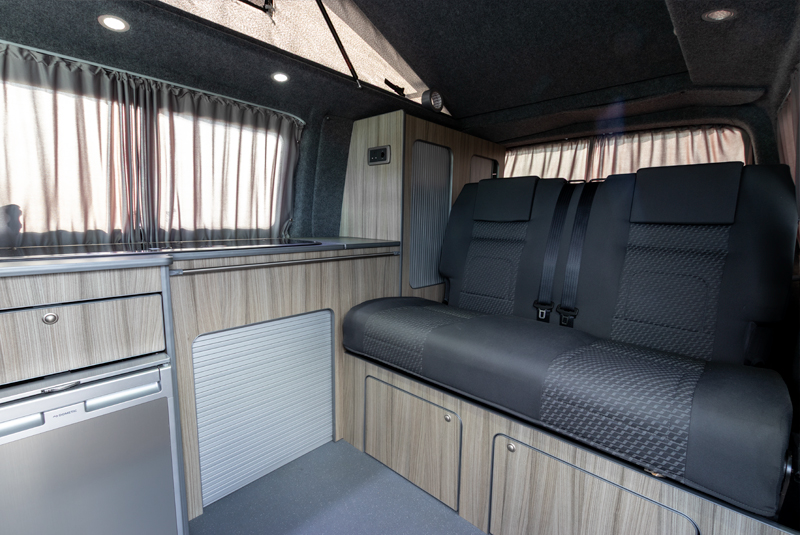 VW Transporter T5.1 140bhp SWB Sportline - Interior