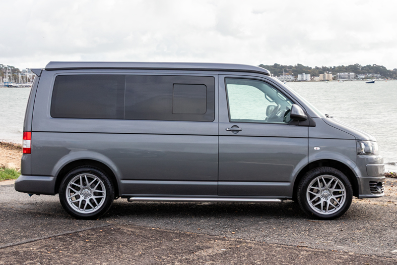VW Transporter T5.1 140bhp SWB Sportline - Right Side