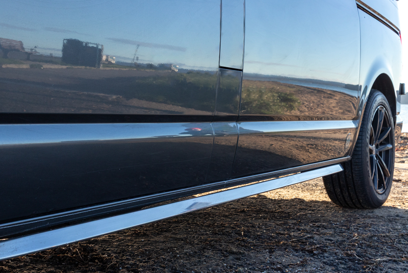 VW Transporter T6 140bhp 6 Speed Highline - Bars