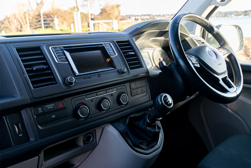 VW Transporter T6 140bhp 6 Speed Highline - Dashboard