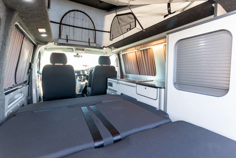 VW Transporter T6 140bhp 6 Speed Highline - Furniture