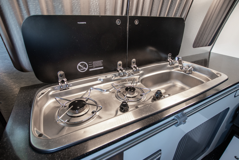 VW Transporter T6 140bhp 6 Speed Highline - Kitchen