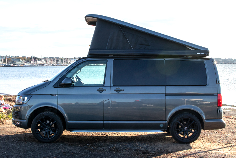 VW Transporter T6 140bhp 6 Speed Highline - Left Side Roof Up