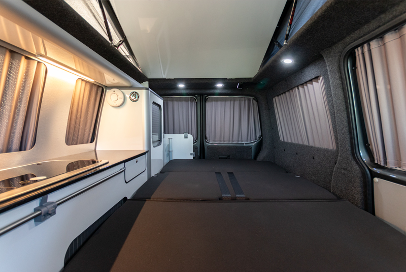 VW Transporter T6 140bhp 6 Speed Highline - Looking Through