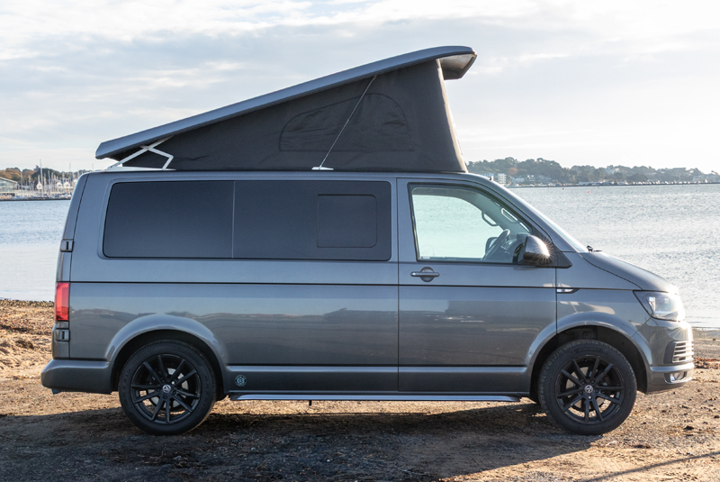 VW Transporter T6 140bhp 6 Speed Highline - Right Side Roof Up