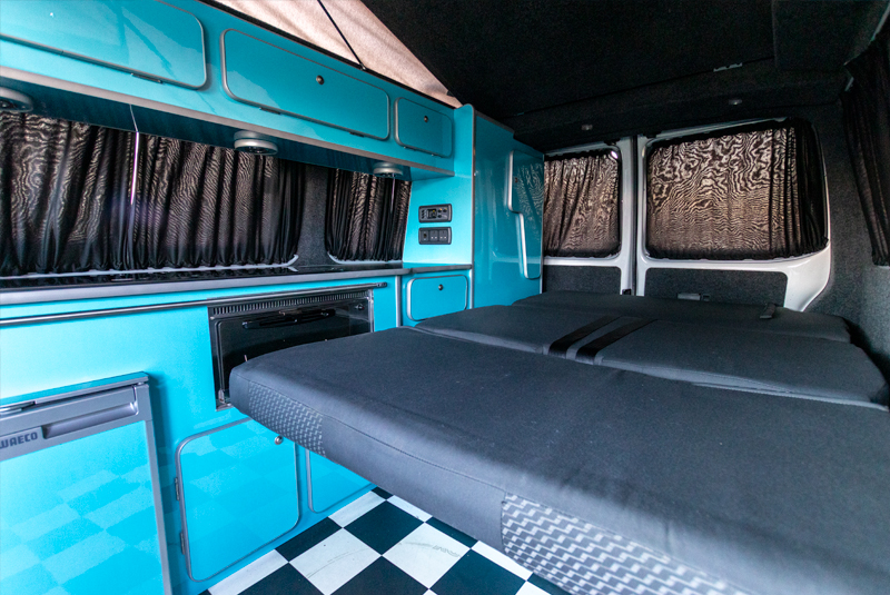 VW Transporter T5.1 140bhp SWB Monte Carlo Sportline - Bed