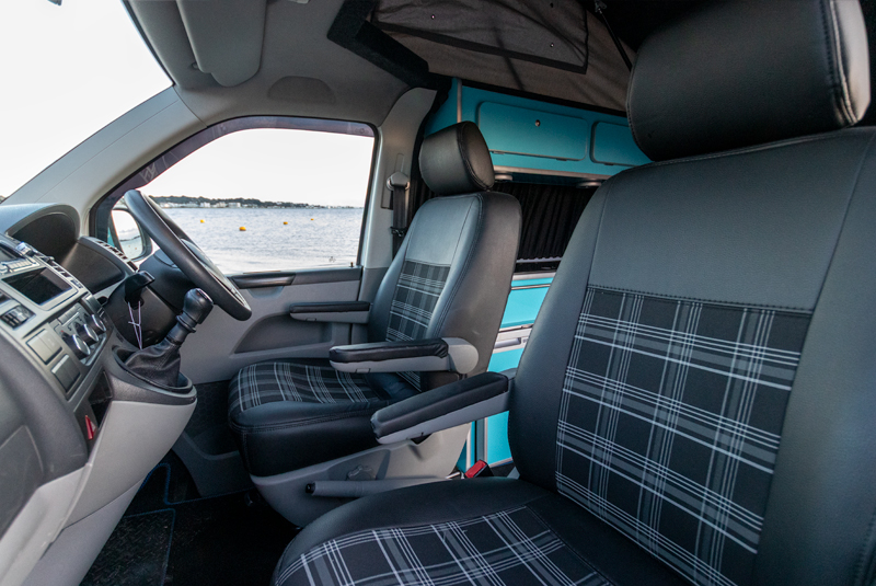 VW Transporter T5.1 140bhp SWB Monte Carlo Sportline - Front Seats