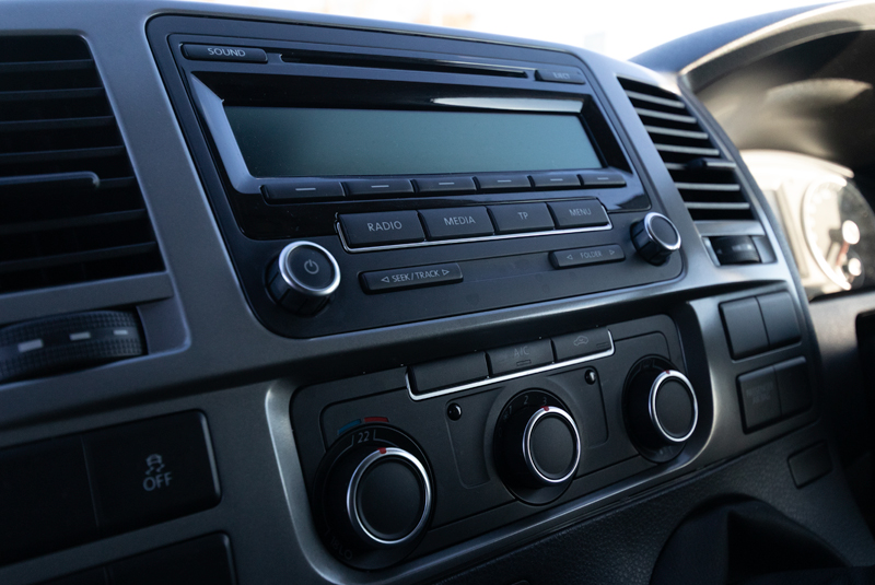 VW Transporter T5.1 140bhp SWB Sportline - Media Player