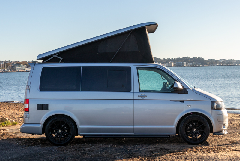 VW Transporter T5.1 140bhp SWB Sportline - Right Side Roof Up