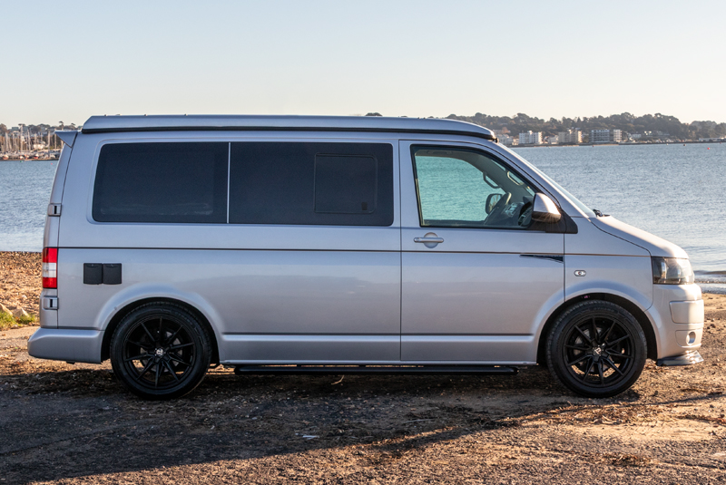 VW Transporter T5.1 140bhp SWB Sportline - Right Side