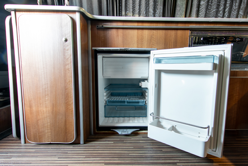Transporter T5.1 Camper King Monte Carlo - Fridge