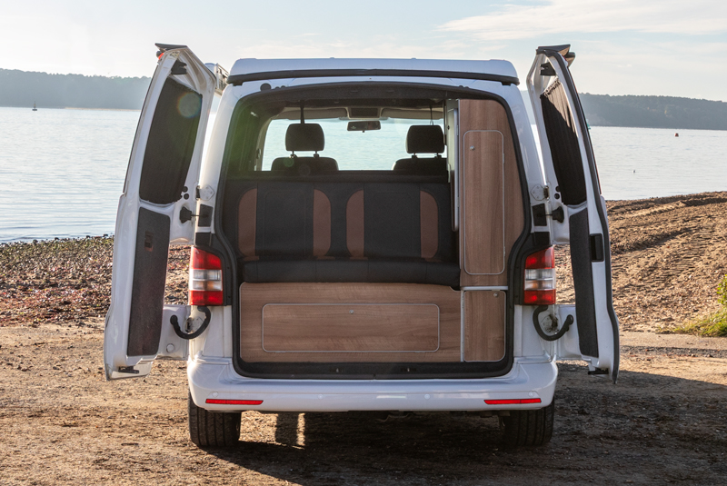 Transporter T5.1 Camper King Monte Carlo - Rear Doors Open