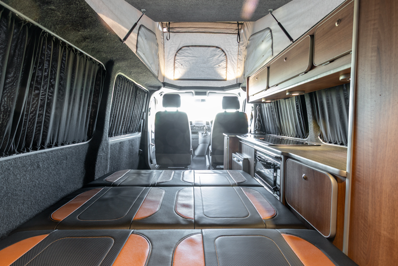 Transporter T5.1 Camper King Monte Carlo - Rear Looking Through