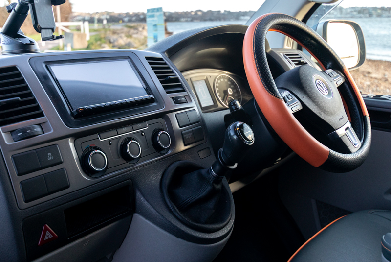 VW Transporter T5.1 140bhp SWB Highline - Dashboard