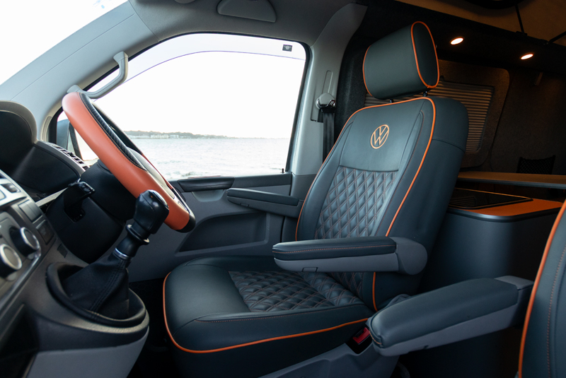 VW Transporter T5.1 140bhp SWB Highline - Drivers Seat