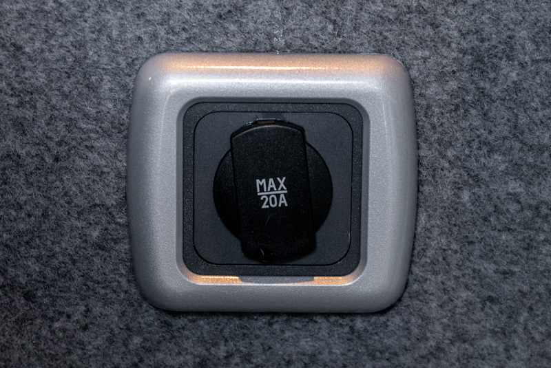 VW Transporter T5.1 140bhp SWB Highline - Electronics