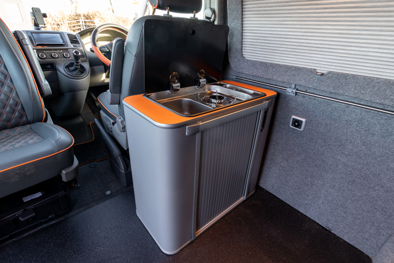 VW Transporter T5.1 140bhp SWB Highline - Kitchen