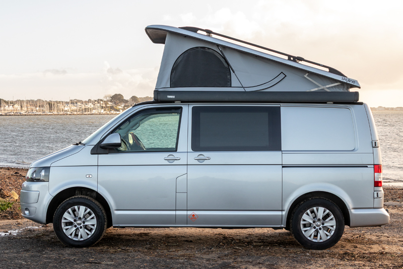 VW Transporter T5.1 140bhp SWB Highline - Left Side Roof Up