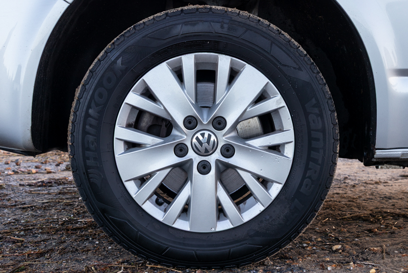 VW Transporter T5.1 140bhp SWB Highline - Wheels