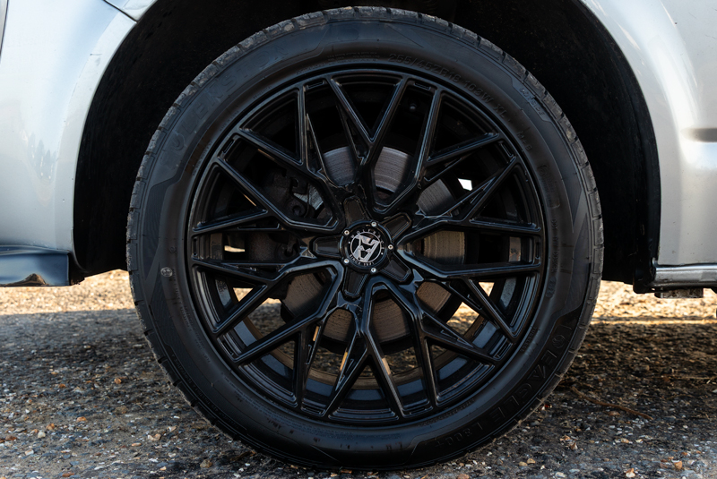 VW Transporter T5.1 140bhp SWB Highline - Wheels