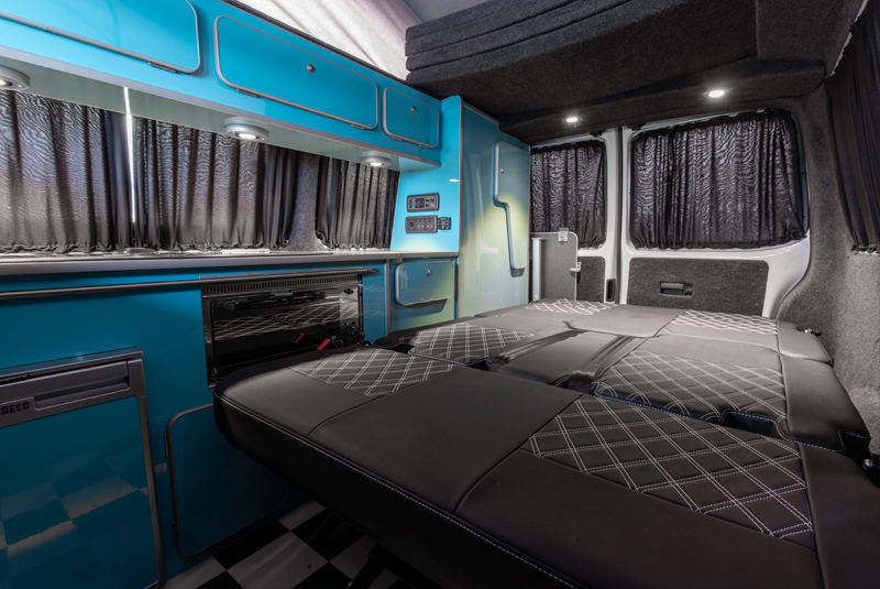 VW Transporter T5.1 140bhp SWB Monte Carlo Sportline - Bed