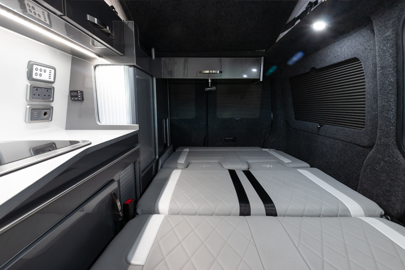 VW Transporter T6 140bhp SWB Sportline - Looking Through