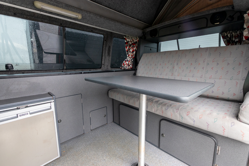 VW Transporter T4 84bhp SWB Camper - Table