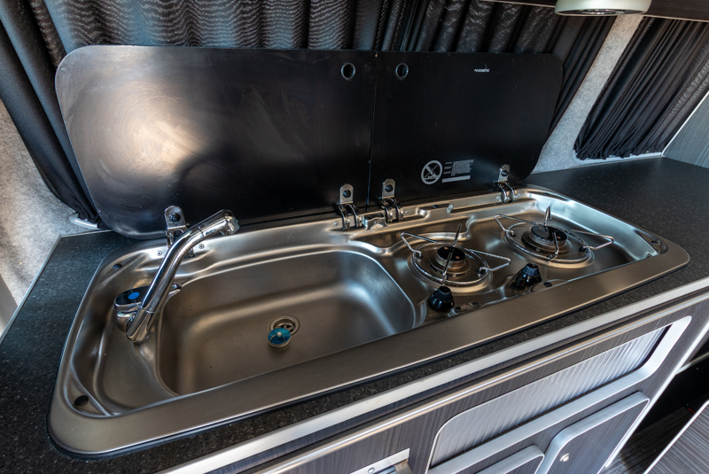 VW Transporter T5.1 140bhp SWB Monte Carlo Sportline - Kitchen