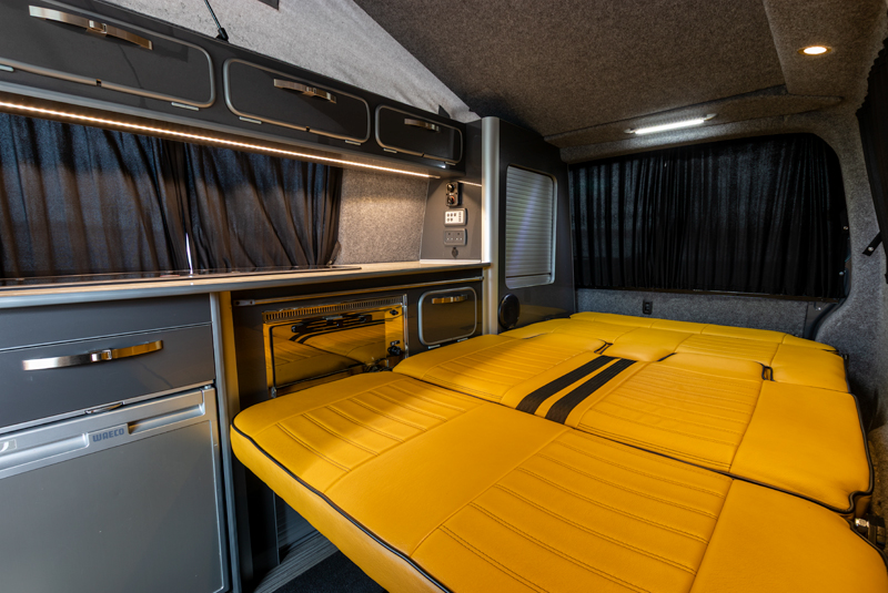 VW Transporter T5.1 140bhp SWB Autohaus Sportline - Bed