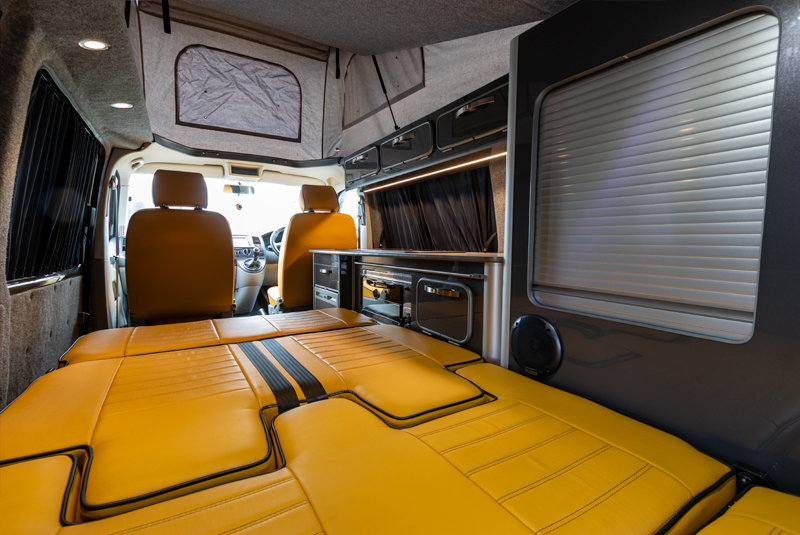 VW Transporter T5.1 140bhp SWB Autohaus Sportline - Furniture