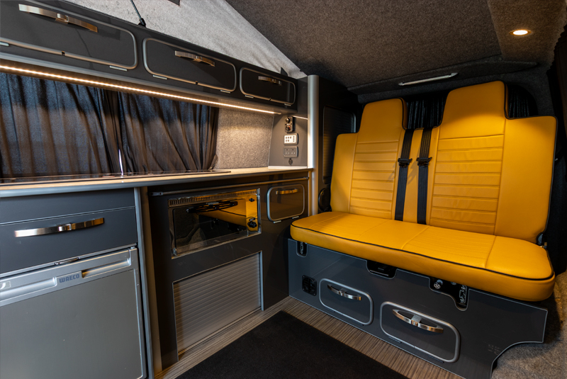 VW Transporter T5.1 140bhp SWB Autohaus Sportline - Interior