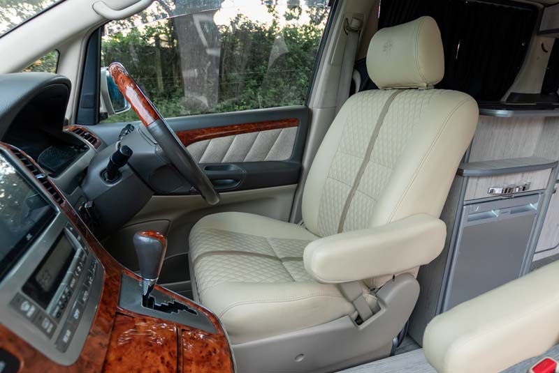 Alphard Camper - Drivers Seat