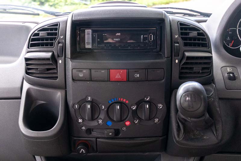 Autocruise Starlight Cab Over Sleeper - Media Player