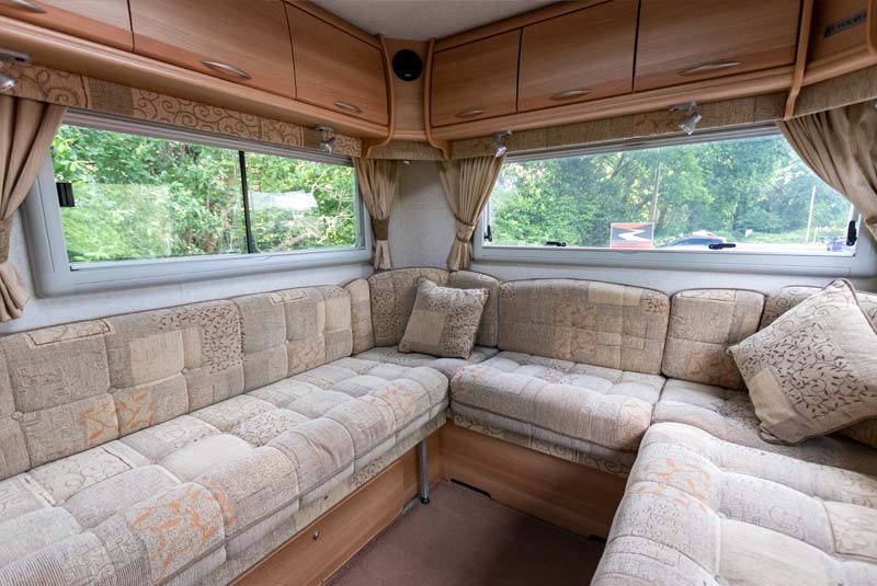 Autocruise Starlight Cab Over Sleeper - Rear Seats Left