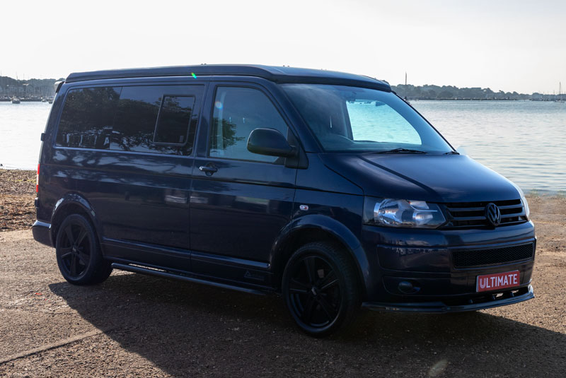 VW Transporter T5.1 140bhp SWB Highline Autohaus Ashton - Front Right