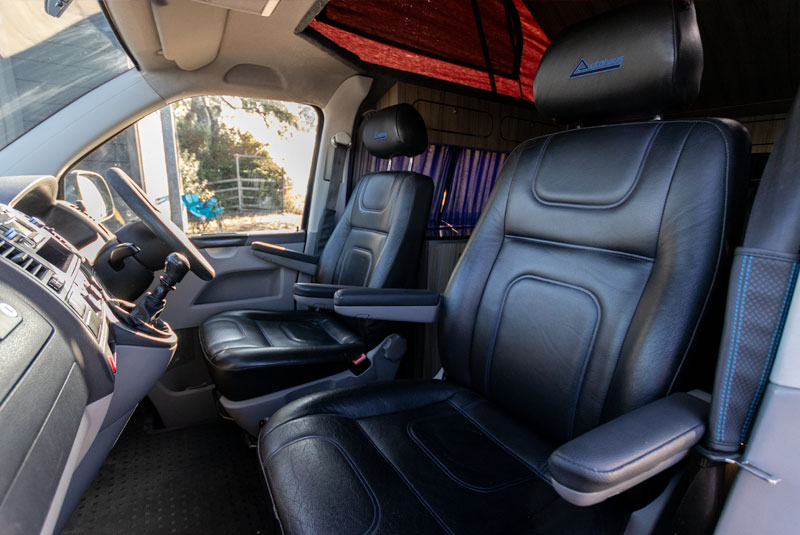 VW Transporter T5.1 140bhp SWB Highline Autohaus Ashton - Front Seats