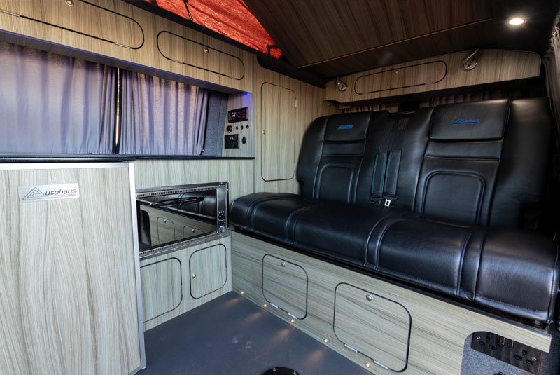 VW Transporter T5.1 140bhp SWB Highline Autohaus Ashton - Interior