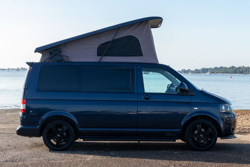 VW Transporter T5.1 140bhp SWB Highline Autohaus Ashton - Right Side Roof Up