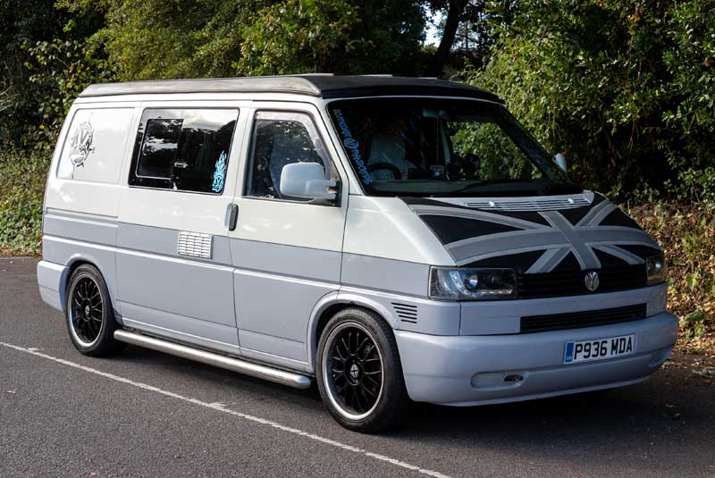VW Transporter T4 110bhp SWB Camper Van - Front Right