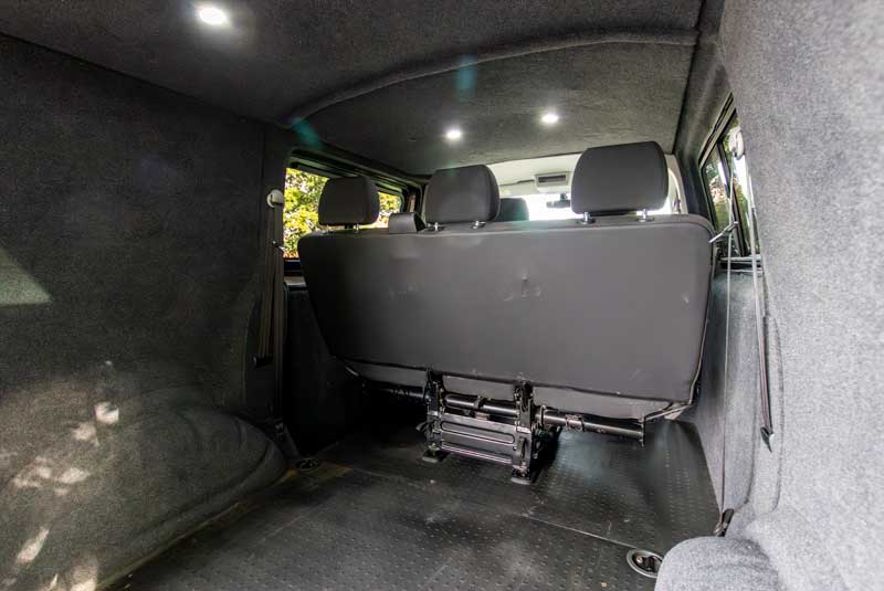VW Transporter T6 140bhp SWB Kombi - Rear Looking Through Right