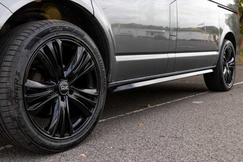 VW Transporter T6 140bhp SWB Kombi - Wheels and Bars